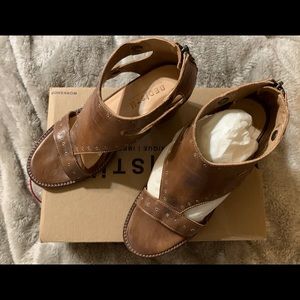 Bedstu Sona Heeled Sandal Size 8